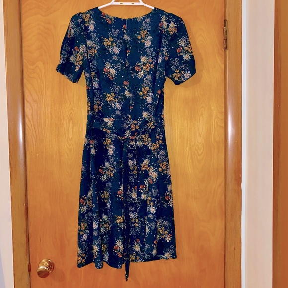 Next Dress - Picture 2 of 5